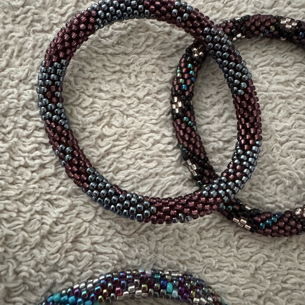 Multicolor Beaded Bracelet Set - Picture 3 of 4